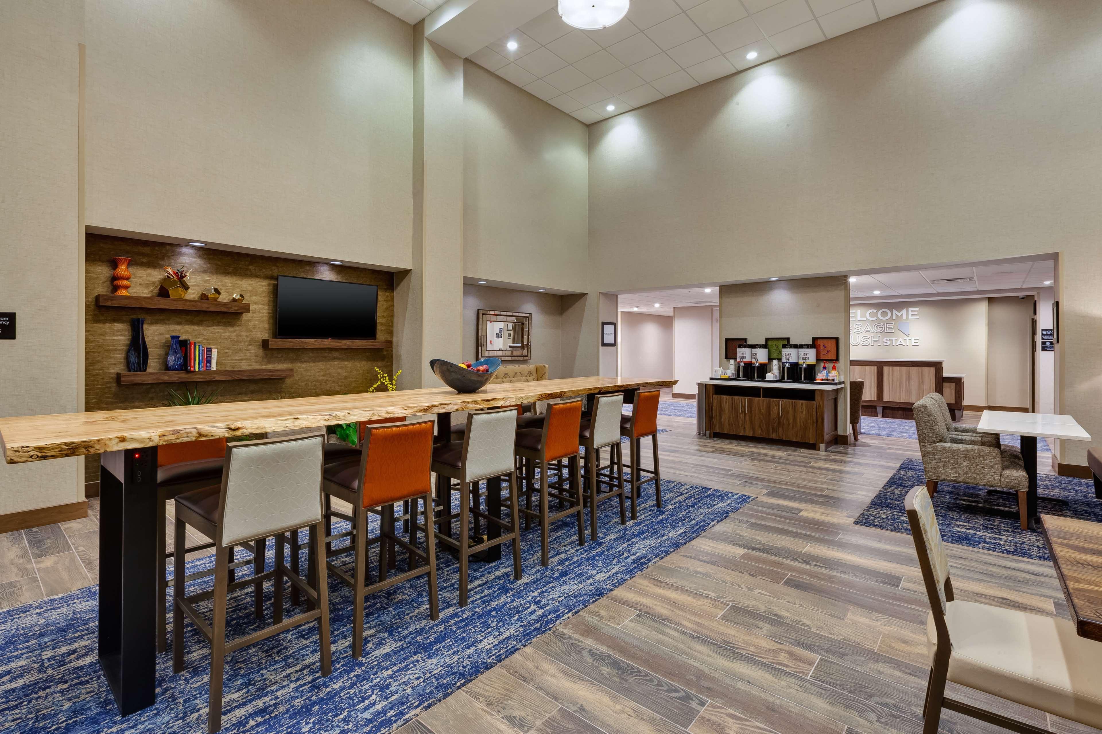 Hampton Inn & Suites Wells, Nv Exterior photo